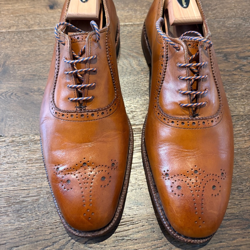 Allen Edmonds Men's Tan Brogue Oxfords